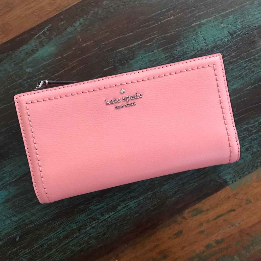 **LAST CHANCE** NWT Kate Spade Pink Braylon Wallet